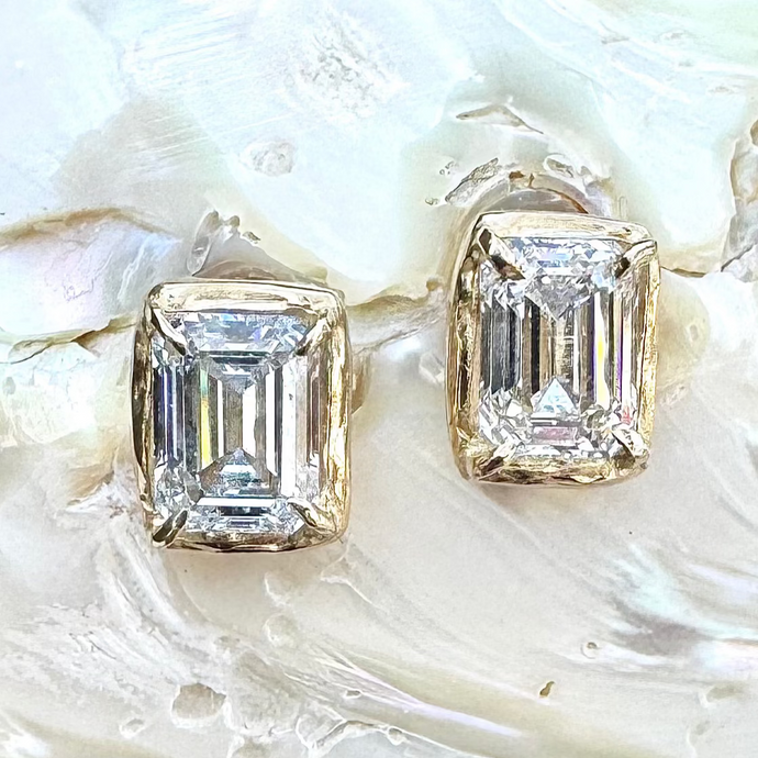 Lab Grown 2.0 CT Emerald Cut Stud Earring