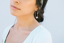 Load image into Gallery viewer, Pearl Oval Hoop Earrings in Rose Gold